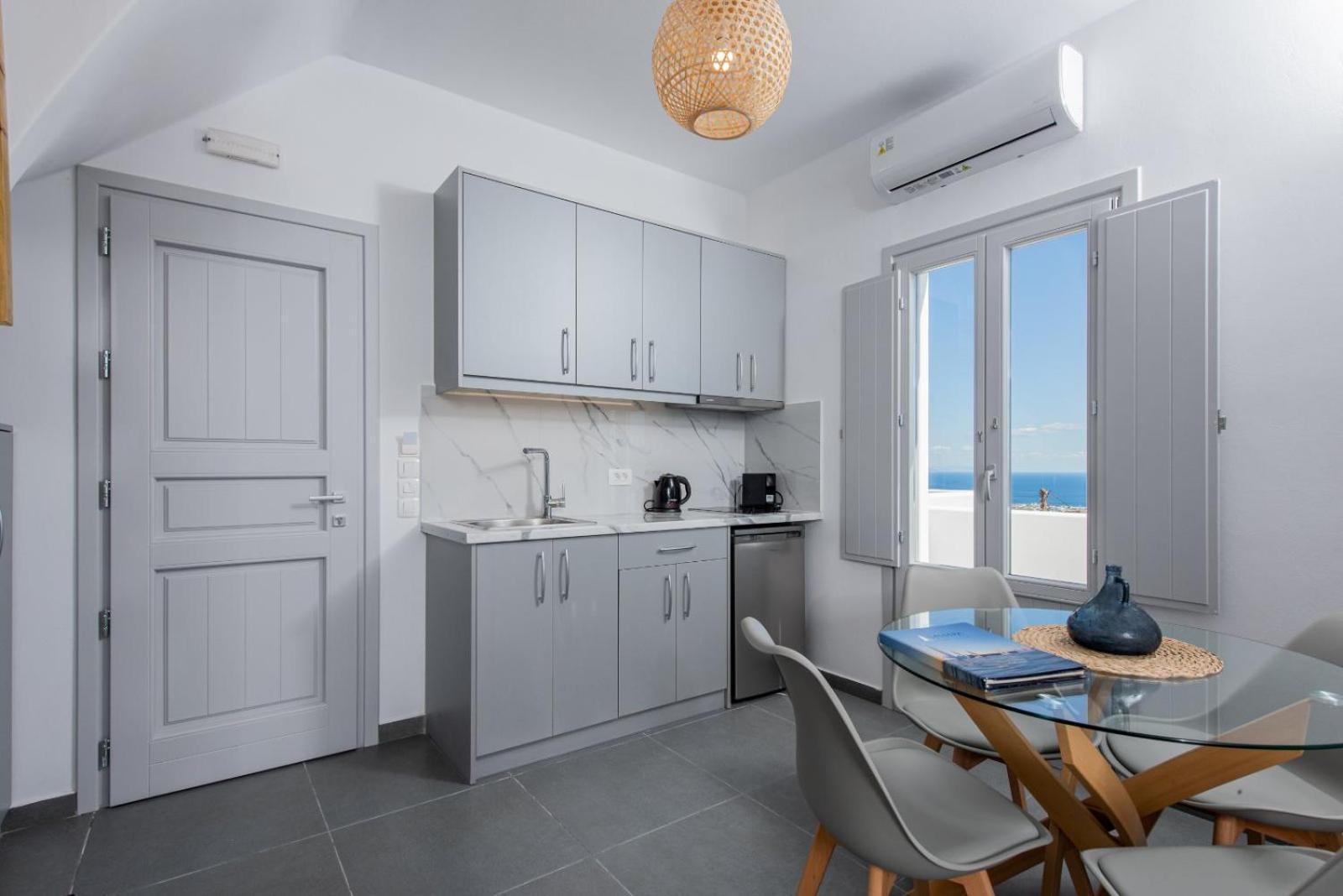 Golden View Suites Vóthon エクステリア 写真